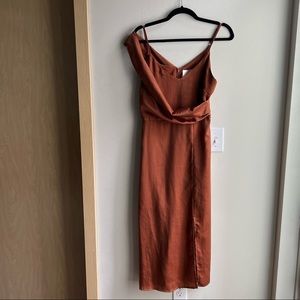 JOA Medium Rust Gold Cold-shoulder Dress
